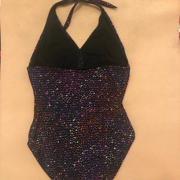 Halter-backless bikini 💕 - Picture 2 of 4